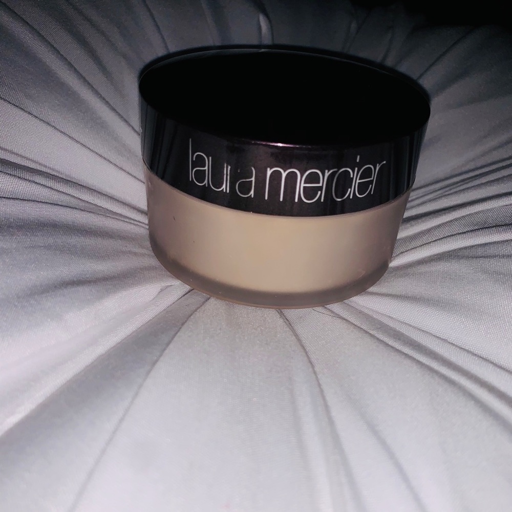 Laura Mercier Translucent Powder